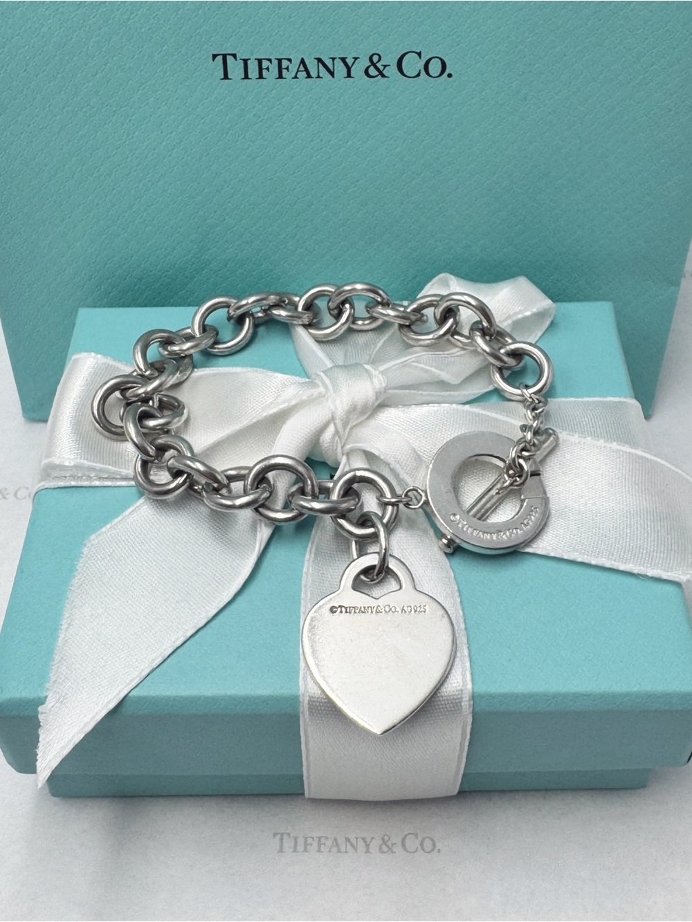 Tiffany & Co. Return to Tiffany Heart Tag Toggle Bracelet Sterling Silver Gift - Picture 3 of 11